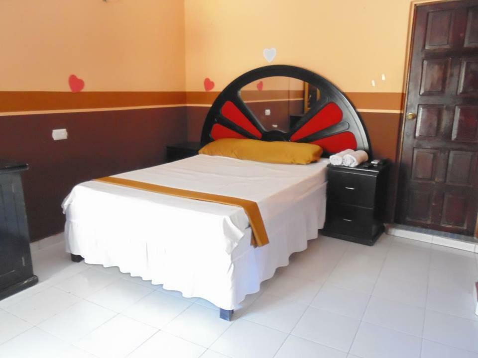 Hotel Leones Marinos San Miguel Eksteriør billede